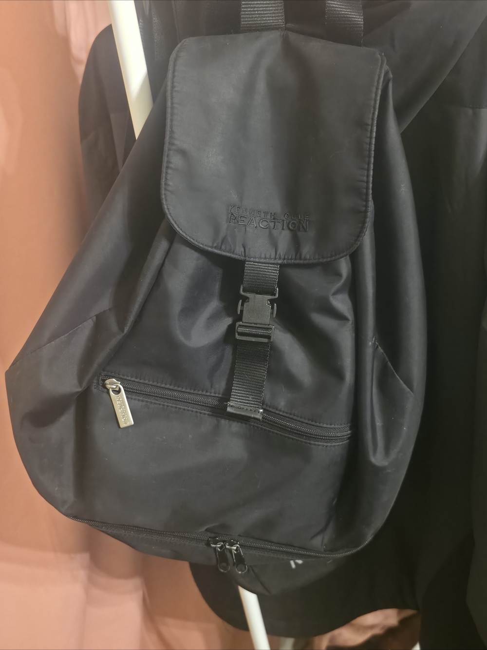 Kenneth Cole Reaction Men's Black Sling Backpack